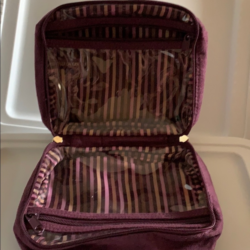 🆕 Estee Lauder maroon makeup bag